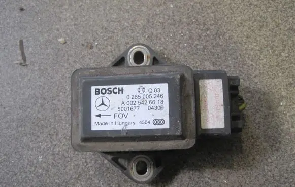 Mercedes-Benz E W211 ESP acceleration yaw rate sensor A0025426618