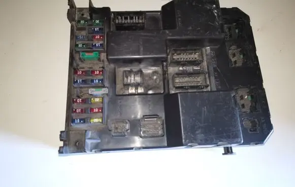 Peugeot 307 Comfort/convenience module 9651197480 9651197480A 9651196780