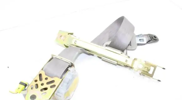 Lexus LS 430 Front seatbelt 7J3470P
