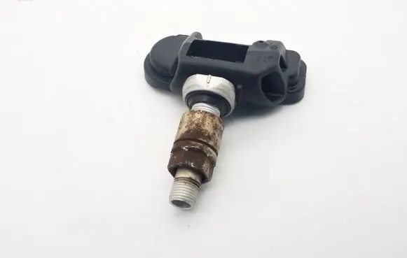 Opel Zafira C Tire pressure sensor 13598775