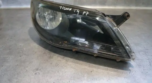 Volkswagen Tiguan Headlight/headlamp 5N2941032G