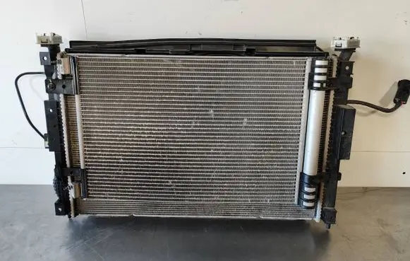 Opel Vivaro Radiator set 9834296080 G43819100 9816746580