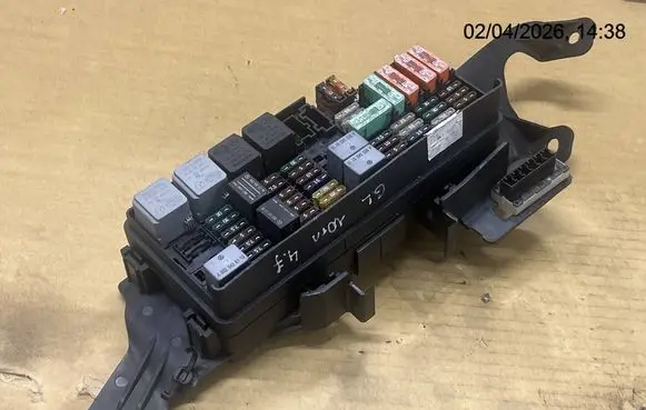 Mercedes-Benz GL X164 Fuse module A1645403372 1645403372