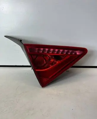 Audi A7 S7 4G Tailgate rear/tail lights 4G8945093