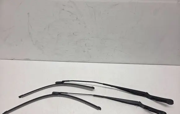 Peugeot Boxer Front wiper blade arm 