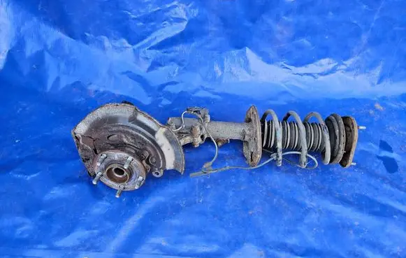Toyota Auris E180 Front wheel hub spindle knuckle 43211-05090