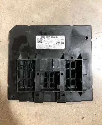 Volkswagen Touran III Comfort/convenience module 5Q0937086CJ