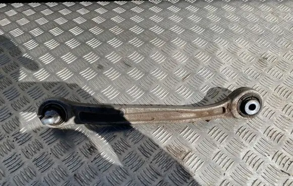 Land Rover Range Rover Sport L461 Rear upper control arm/wishbone M9R35B563