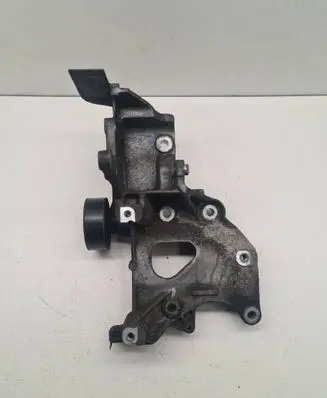 Fiat Freemont Generator/alternator bracket 04627138AA