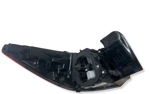 Opel Grandland X Rear/tail lights YP00098280 81660201