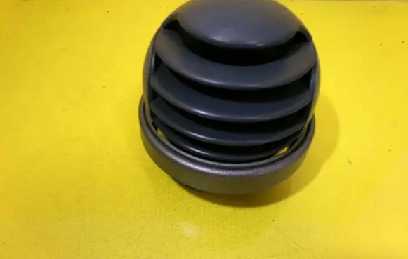 Dashboard side air vent grill/cover trim