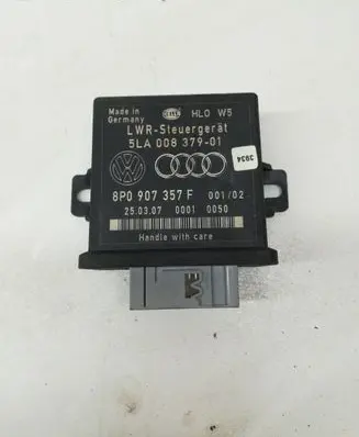 Audi A4 S4 B7 8E 8H Light module LCM 8P0907357F 5LA00837901
