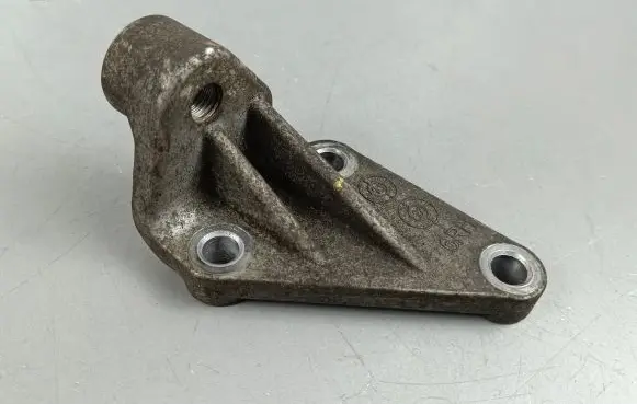 KIA Sorento Rear differential/diff mount bracket 