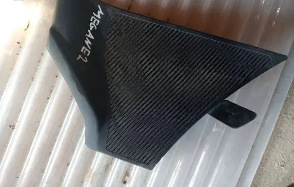 Renault Megane II Front door speaker cover trim 186200172