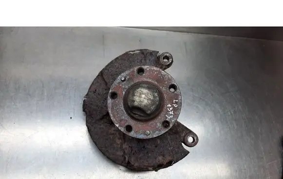 Iveco Daily 3rd gen Front wheel hub spindle knuckle