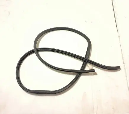 Subaru Forester SJ Rubber seal rear door 