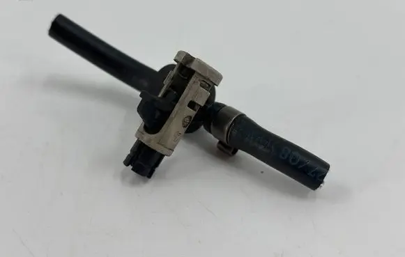 BMW X5 E70 Fuel return line/hose 7799869 13537799869 7799962
