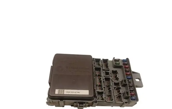 Honda Odyssey Fuse module S0XA01A0600698 000516 508A015