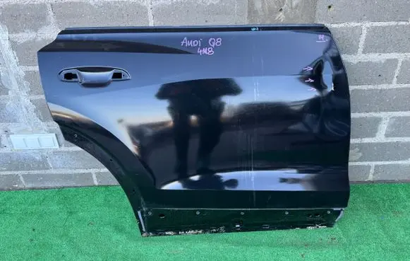 Audi Q8 Rear door
