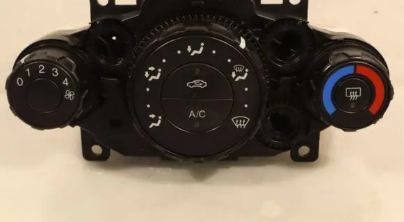 Ford Fiesta Interior fan control switch 8A6119980AE
