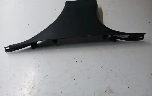 Jeep Grand Cherokee (B) pillar trim (bottom) I00984020BLR