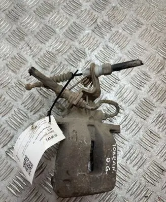 Volkswagen Touran I Rear brake caliper 