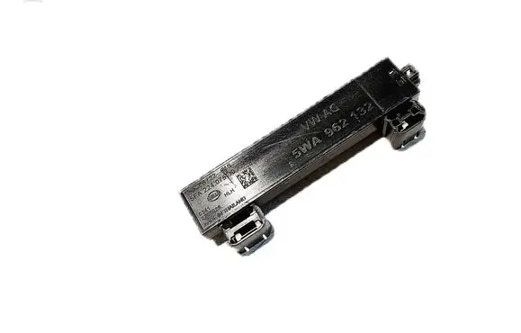 Volkswagen Golf VII Keyless system antenna 5WA962132