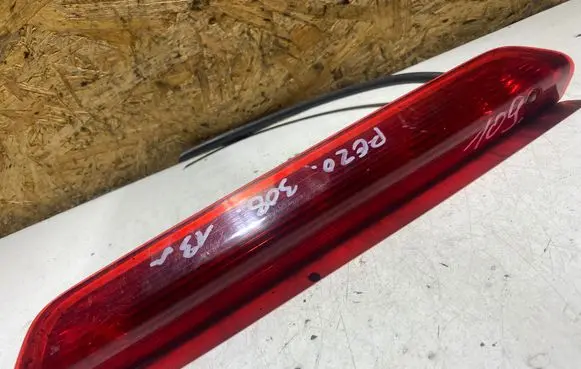 Peugeot 308 Third/center stoplight 968042658001