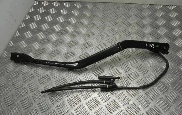 Volvo S90, V90 Rear wiper blade arm 97036203 L135