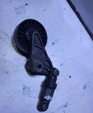 Opel Zafira A Alternator belt tensioner 
