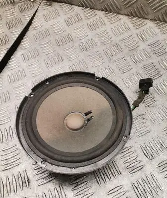 Audi A6 S6 C6 4F Front door speaker 