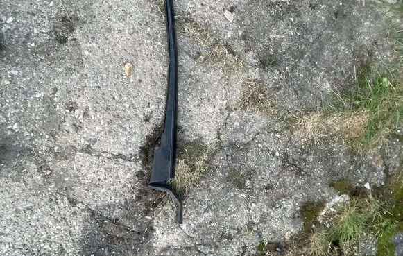 BMW 3 E92 E93 Rubber seal front coupe door window 7119089