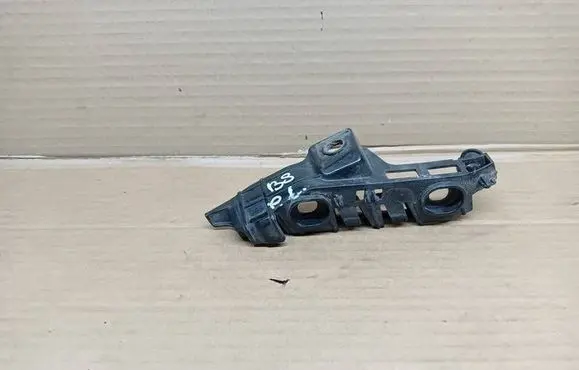 Volkswagen PASSAT B8 Front bumper mounting bracket 3G0807049