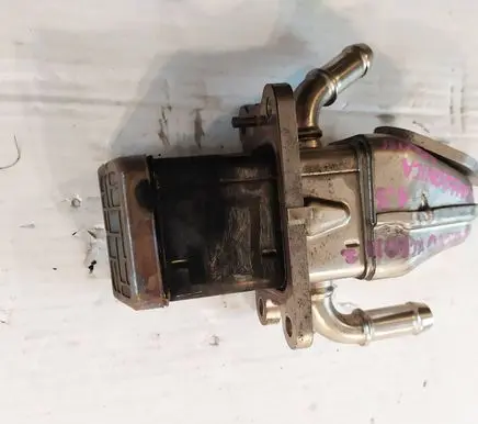 Volvo XC60 EGR valve cooler 30668655 0202180619
