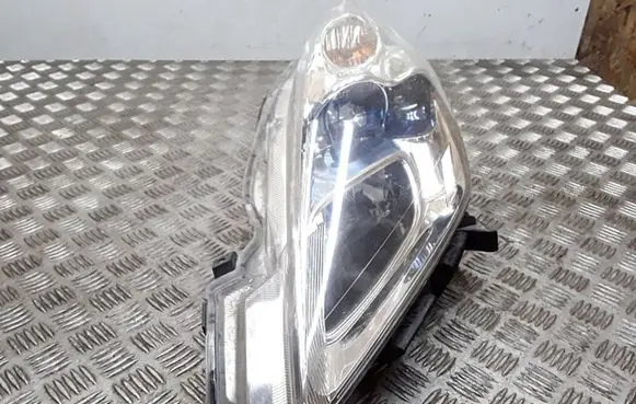 Nissan Leaf I (ZE0) Headlight/headlamp 260603nf5a