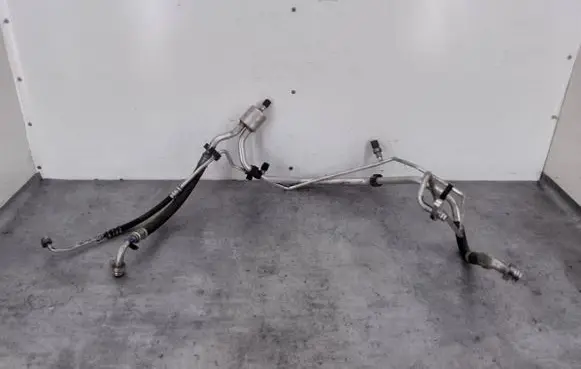 Peugeot 3008 I Air conditioning (A/C) pipe/hose