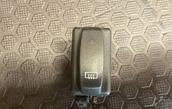 Opel Vivaro Windscreen/window heater switch 313155A