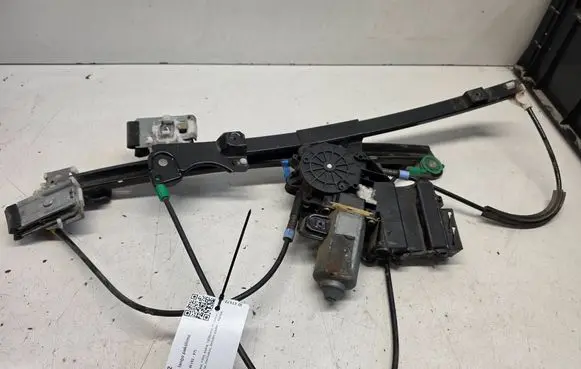 Volkswagen Golf III Front door window regulator with motor 1234