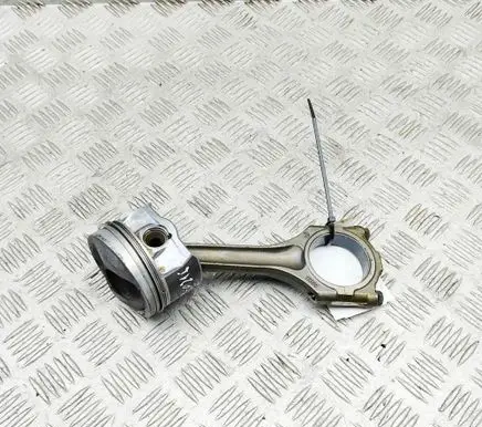 Volkswagen PASSAT B6 Piston 03H107065J 03H198401A