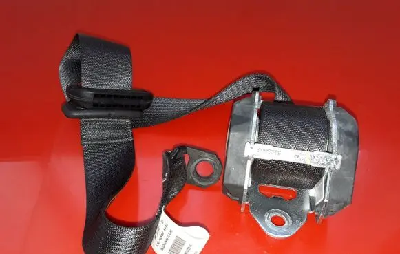 Dodge Caliber Rear seatbelt 615301064A 605460300B