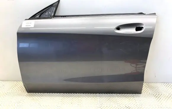 Mercedes-Benz CLA C117 X117 W117 Front door 
