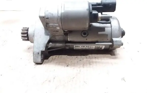 Volkswagen PASSAT B8 Starter motor 02E911023T