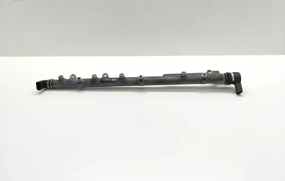 BMW 5 E60 E61 Fuel main line pipe 7788679 0445216008 077848L5