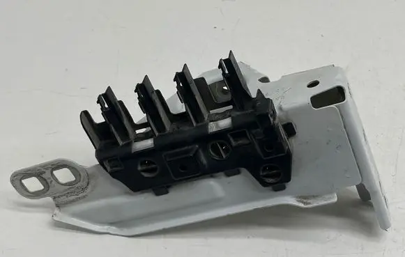 Volkswagen ID.5 Headlight/headlamp mounting bracket 10A937545
