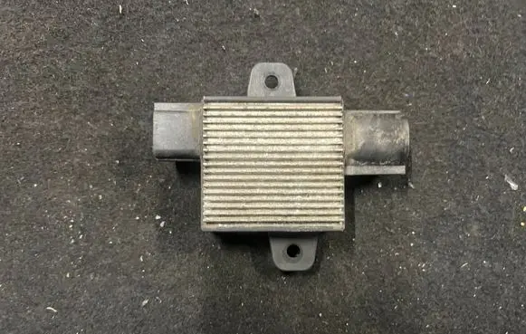 Chevrolet Camaro Coolant fan relay 23188752