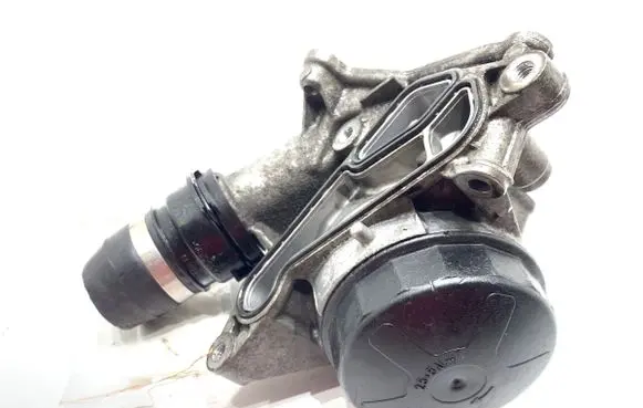 BMW 3 F30 F35 F31 Oil filter mounting bracket 7516383