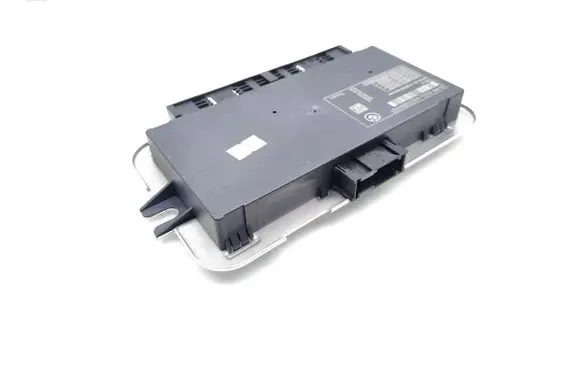 BMW 5 F10 F11 Light module LCM 6823590 61.35-6823590.9.01