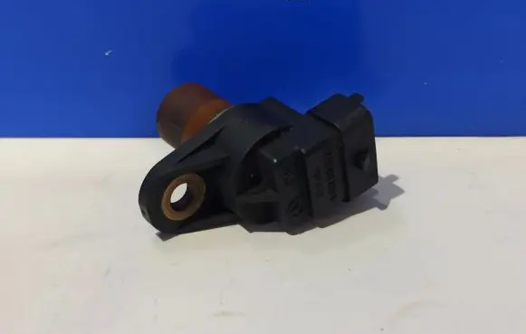 Mercedes-Benz C W203 Camshaft speed sensor A0031539728
