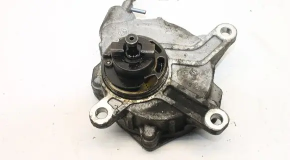 Toyota Corolla Verso E121 Vacuum pump