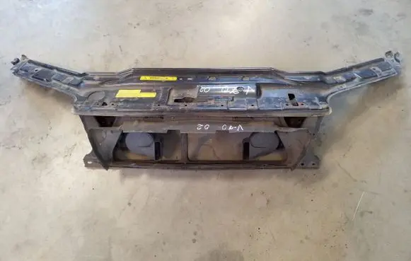 Volvo V70 Top upper radiator support slam panel 9430301 9454292 9454401